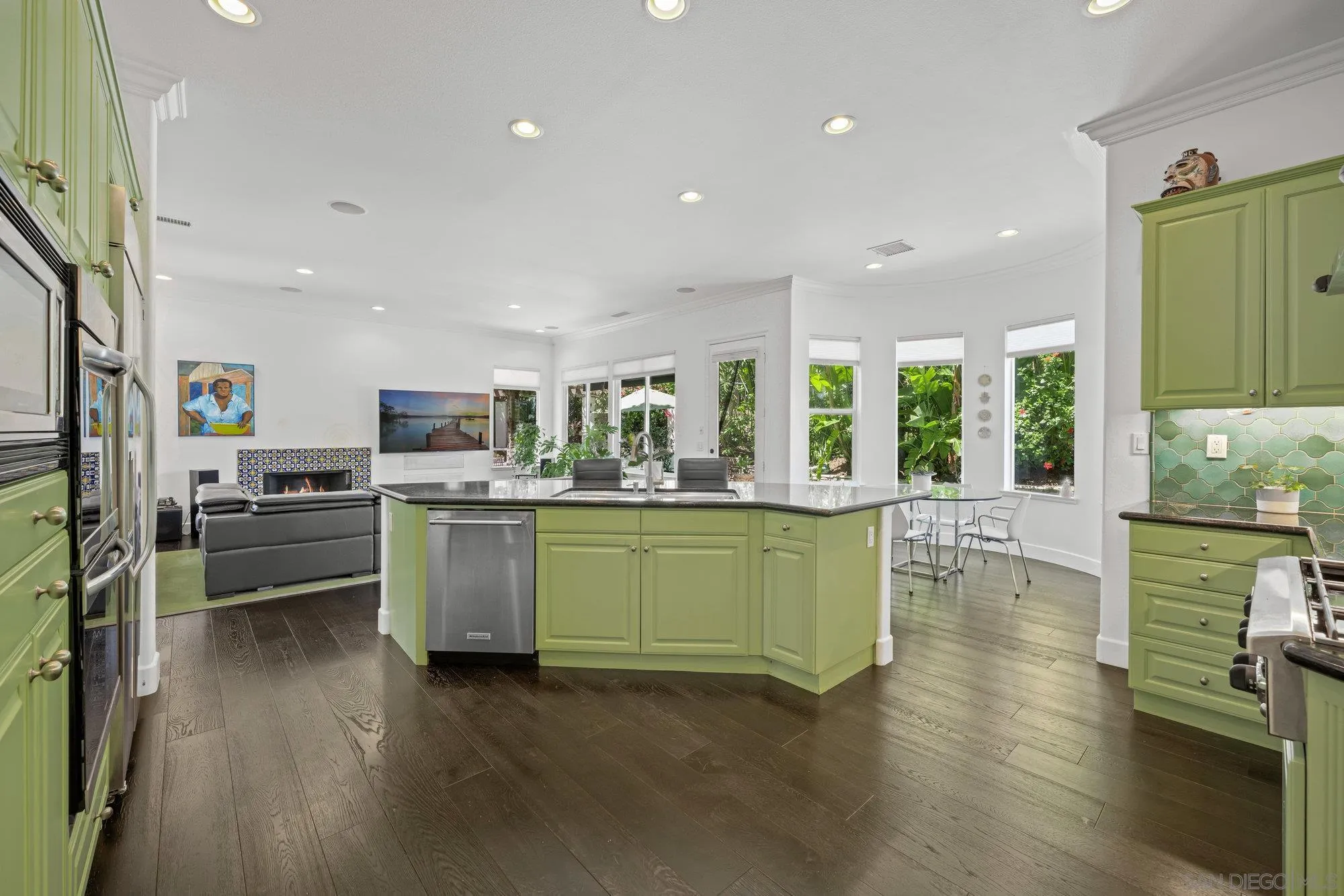 2930 Rancho Cortes