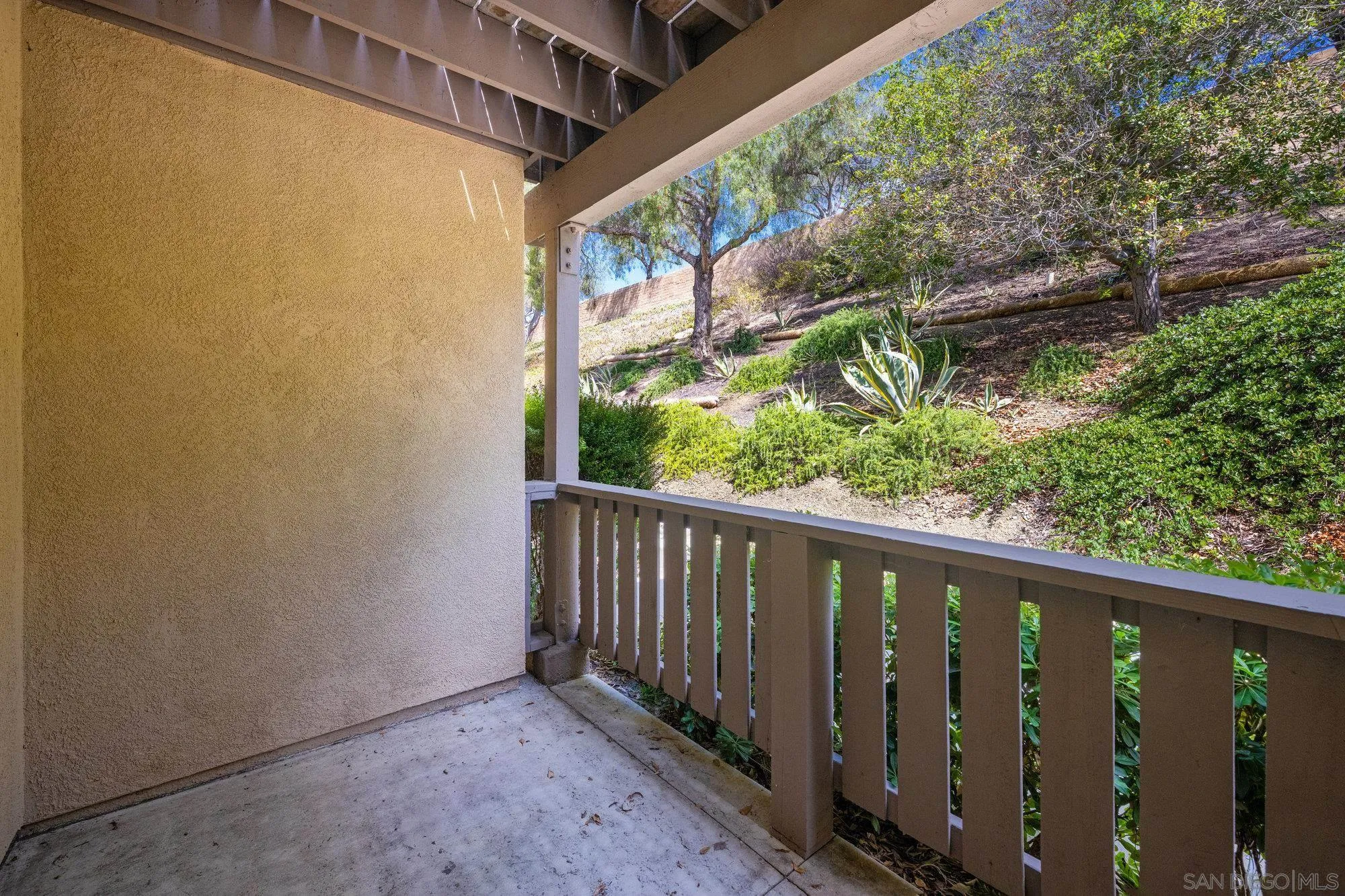 6008 Paseo Salinero