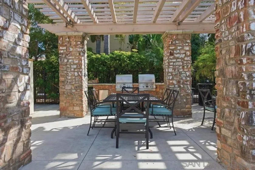 1132 Cherry Tree Lane