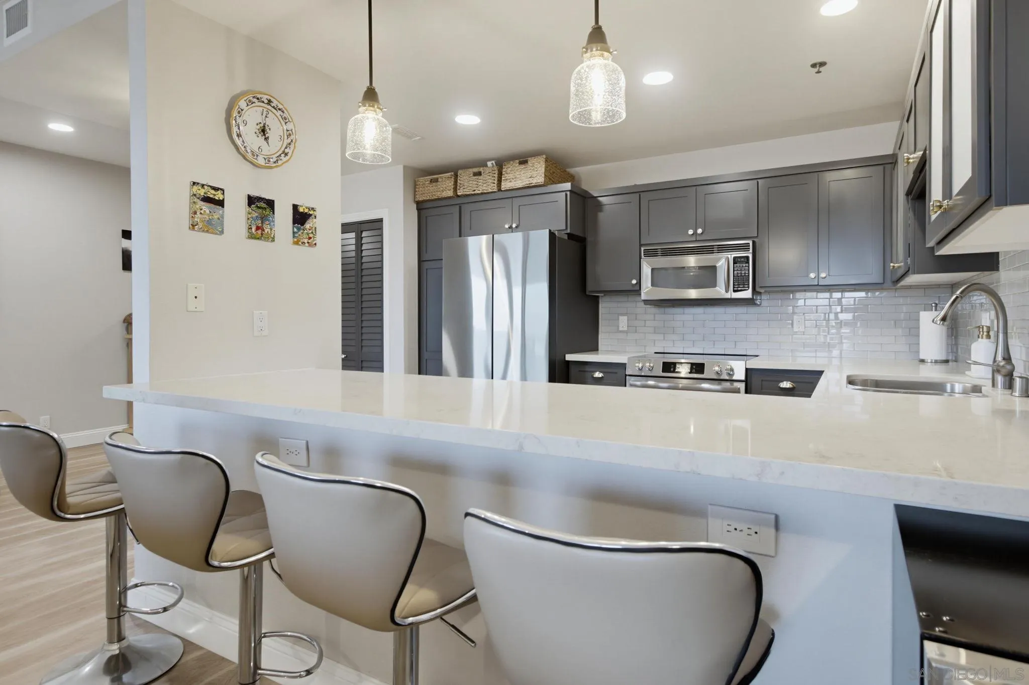 331 Olive Unit 202