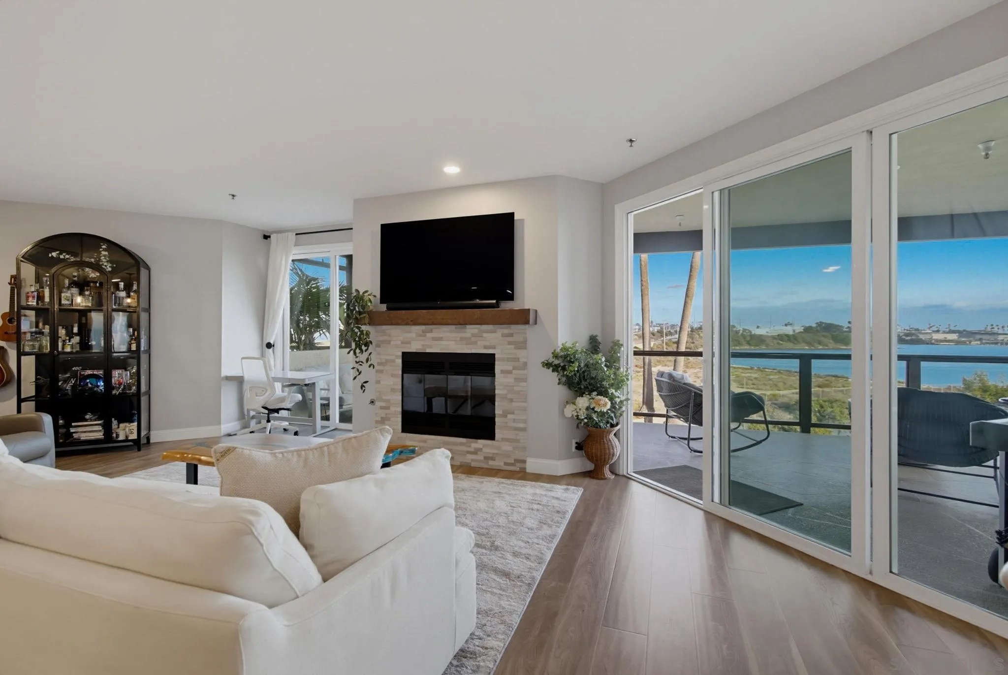 331 Olive Unit 202