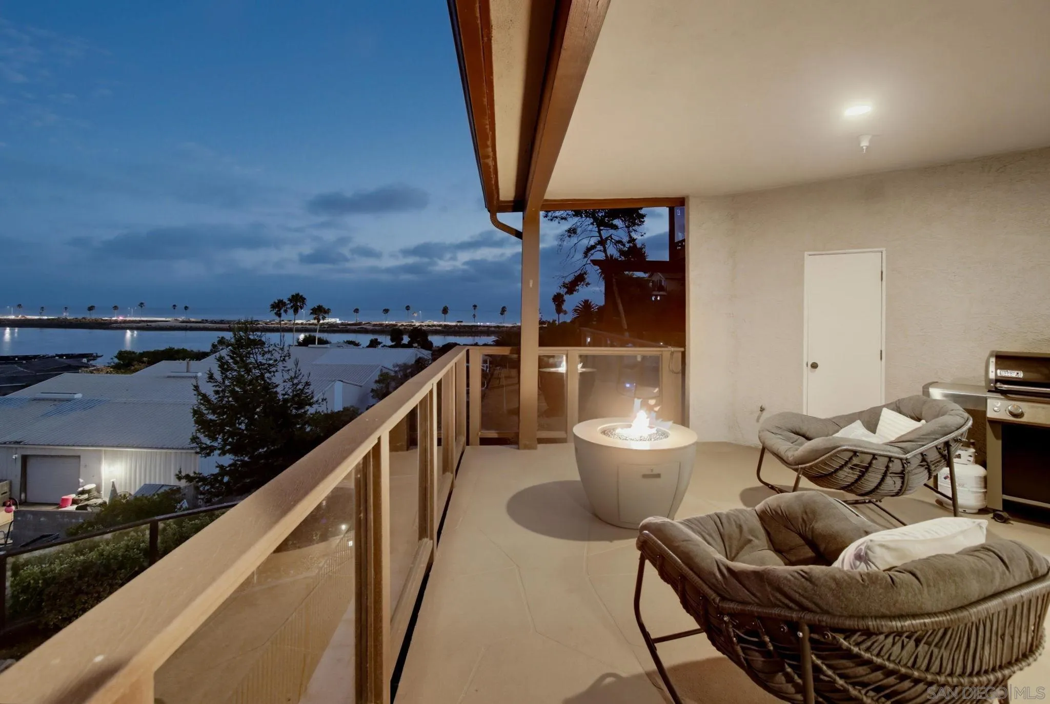 331 Olive Unit 202