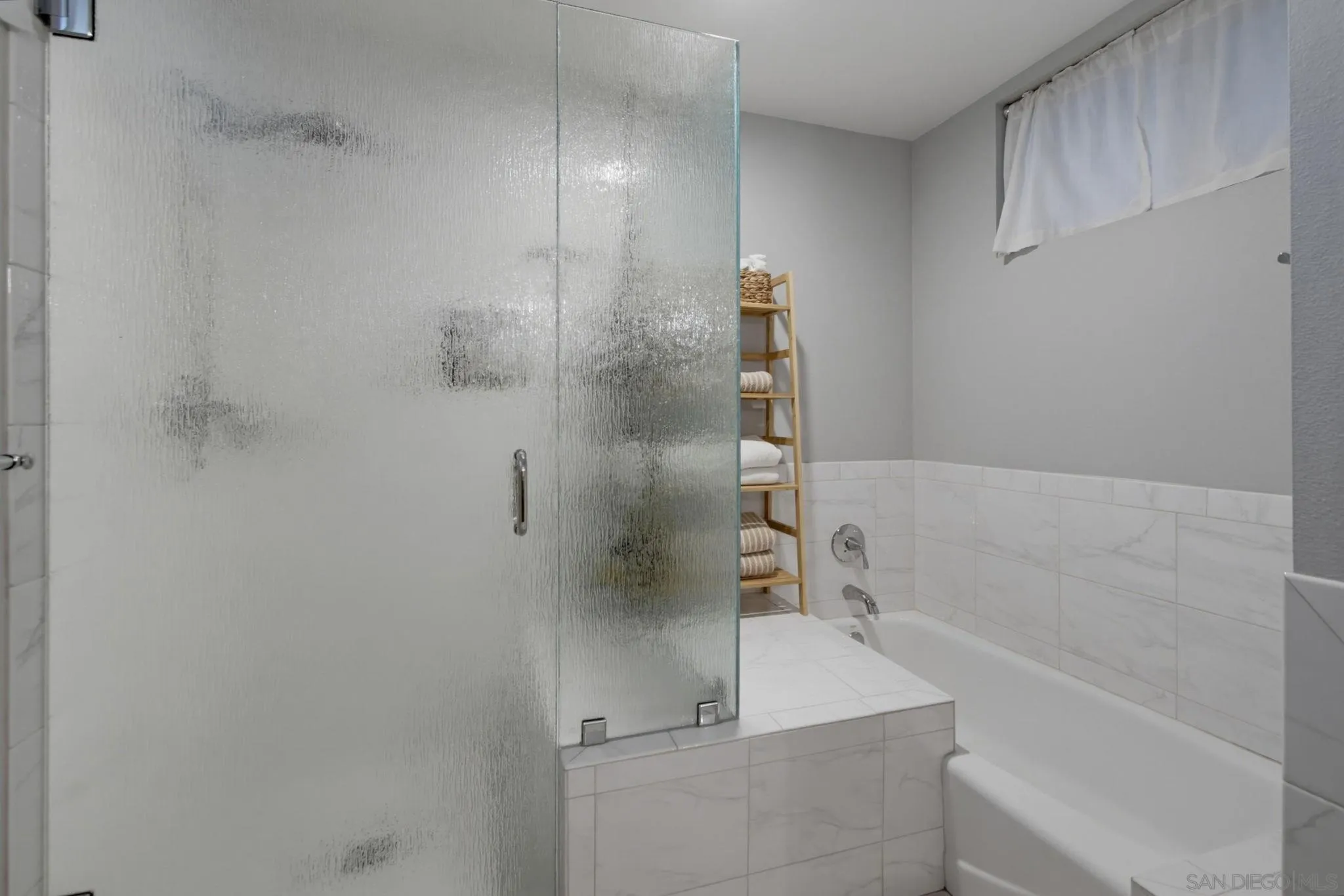 331 Olive Unit 202