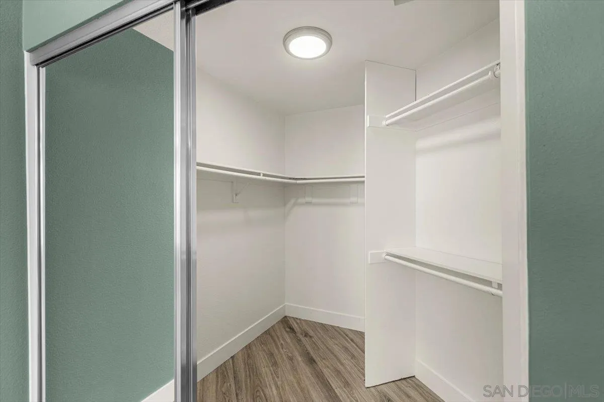 1299 Via Apuesto