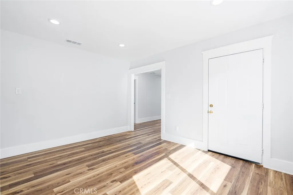 339 W 19th Street