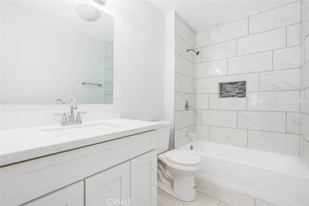 339 W 19th Street