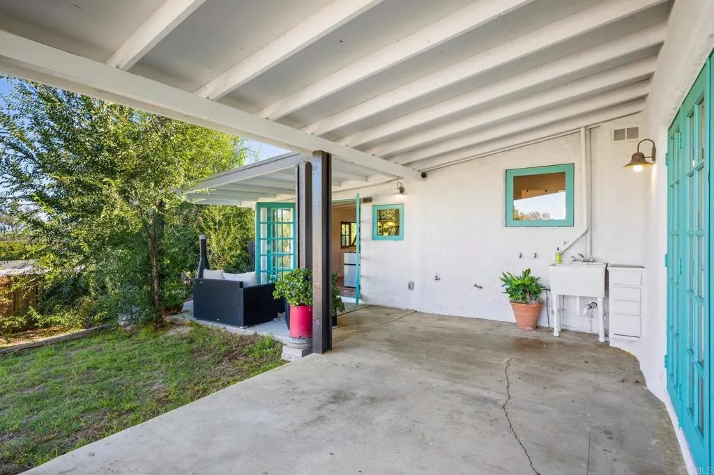 476 Mar Vista Drive