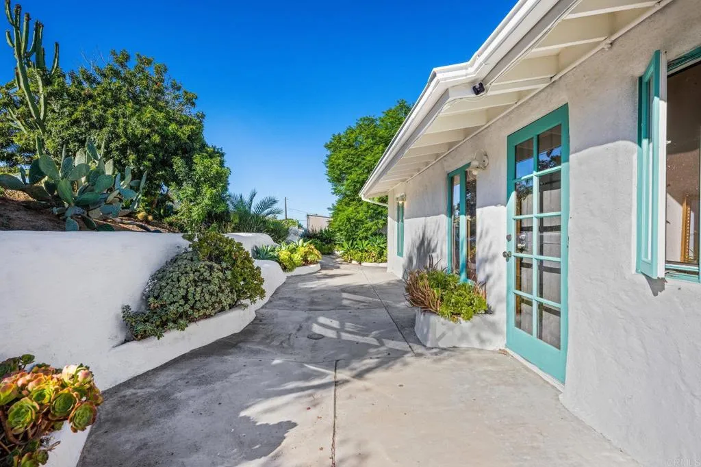 476 Mar Vista Drive