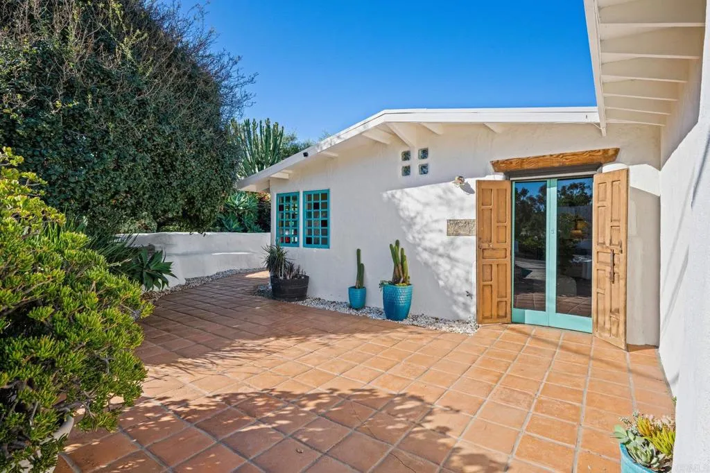 476 Mar Vista Drive