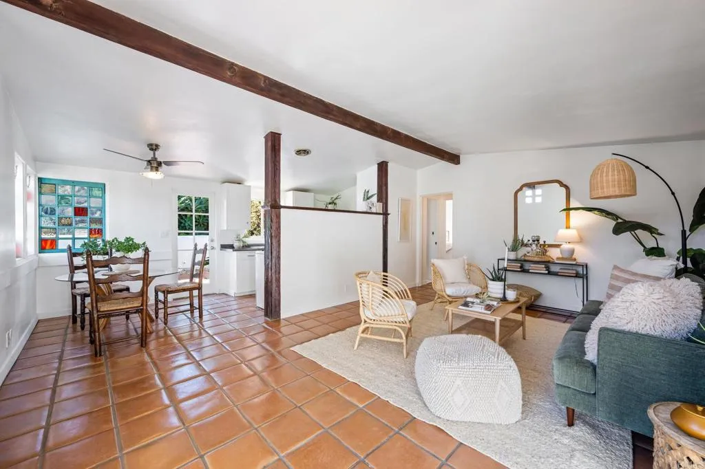 476 Mar Vista Drive