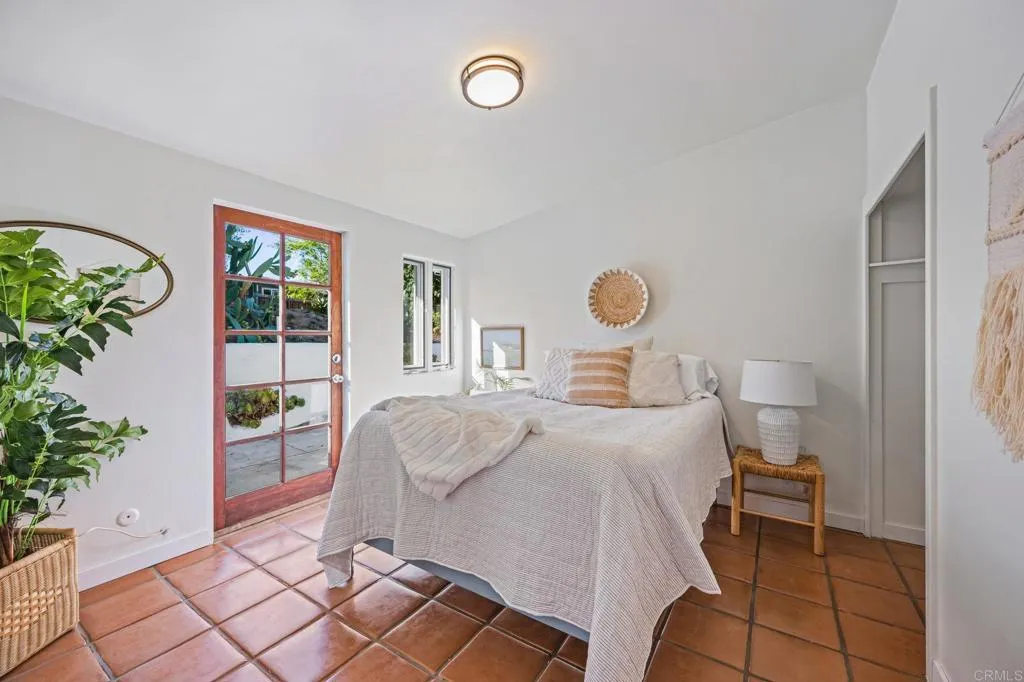 476 Mar Vista Drive