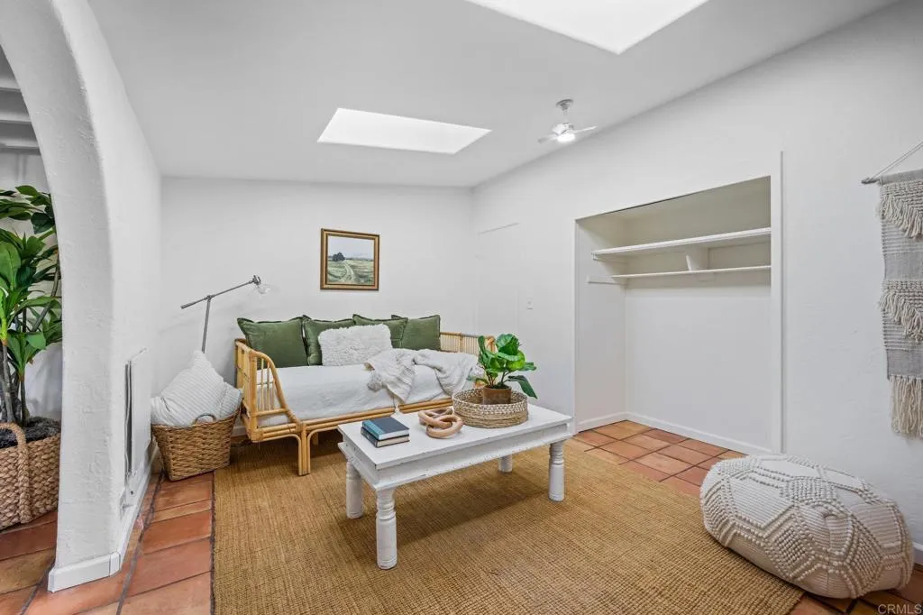 476 Mar Vista Drive