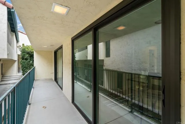 2347 Caringa Way Unit 4