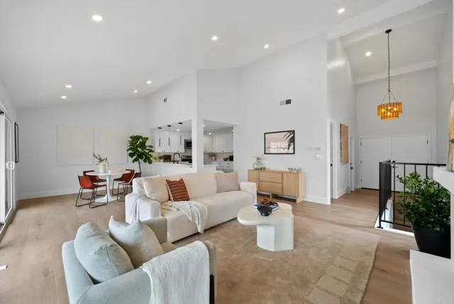 2347 Caringa Way Unit 4