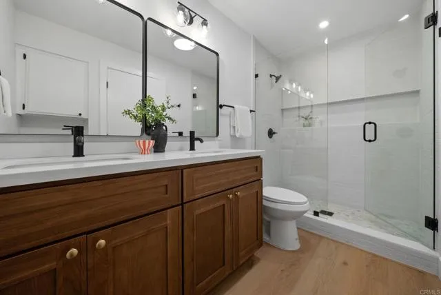 2347 Caringa Way Unit 4