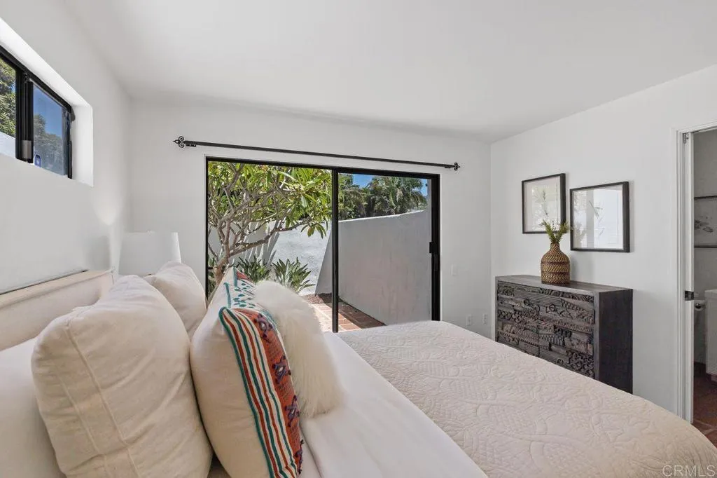 8310 La Jolla Shores Drive