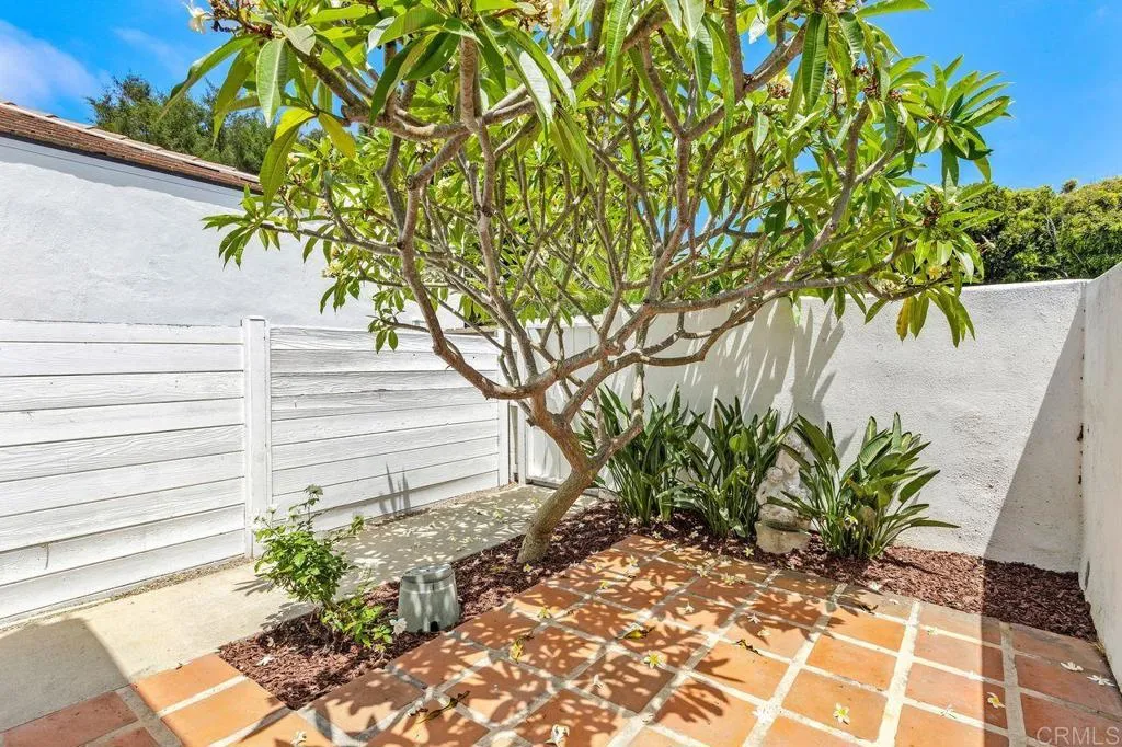 8310 La Jolla Shores Drive