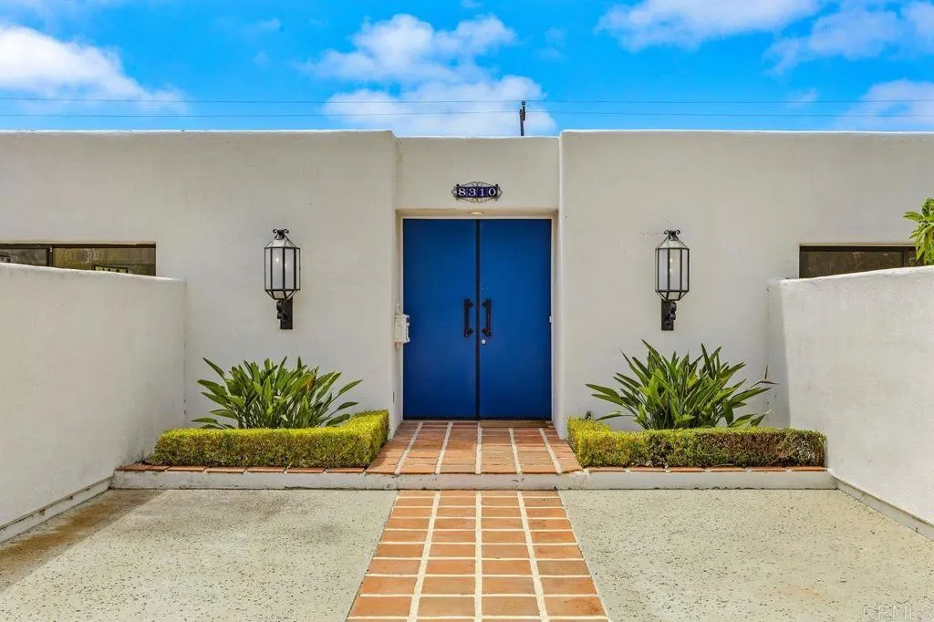 8310 La Jolla Shores Drive