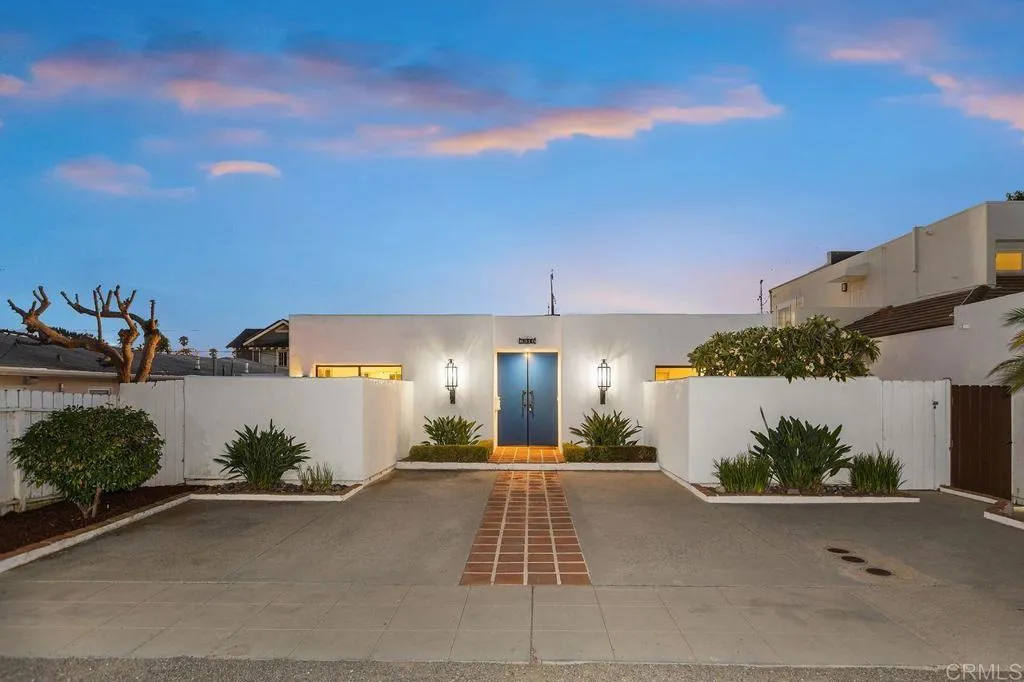 8310 La Jolla Shores Drive