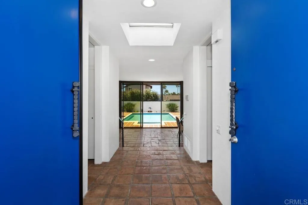 8310 La Jolla Shores Drive