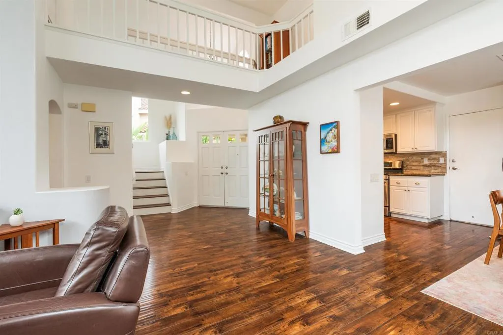 1155 Cordoba Way