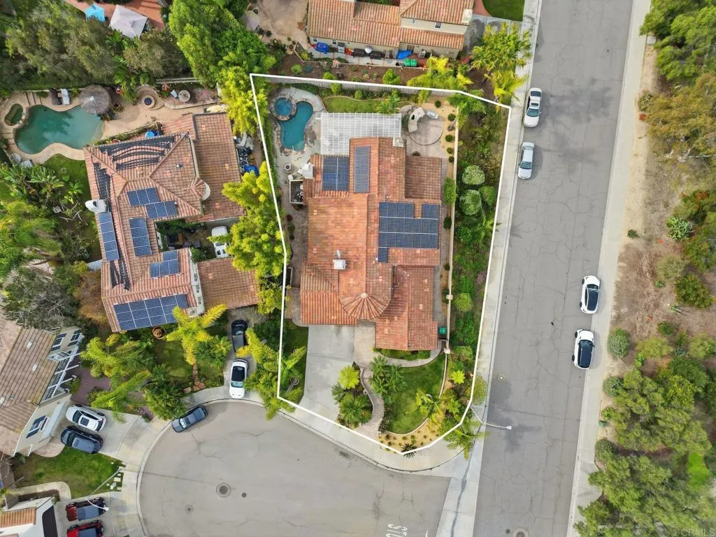 6375 Paseo Potrero