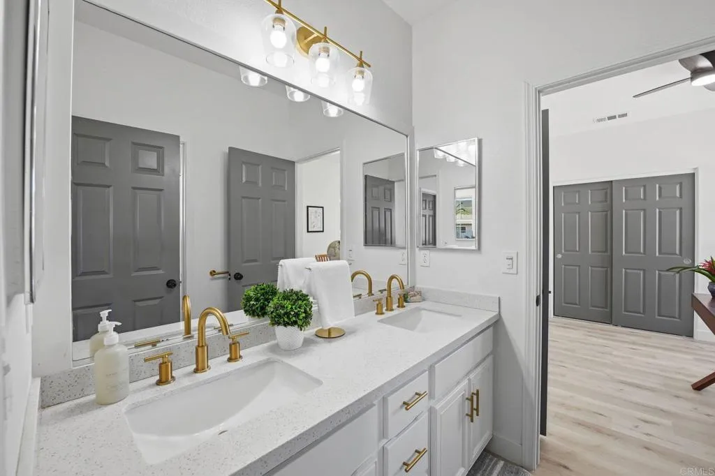 225 Vineyard Ct.