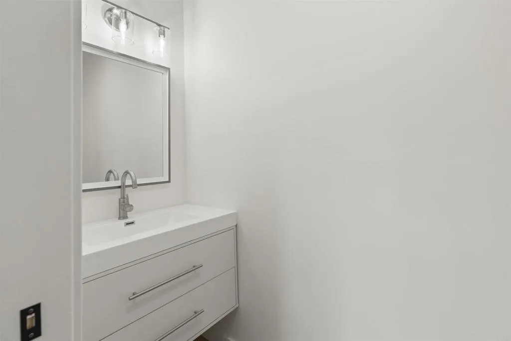 4406 Delta Street Unit 15