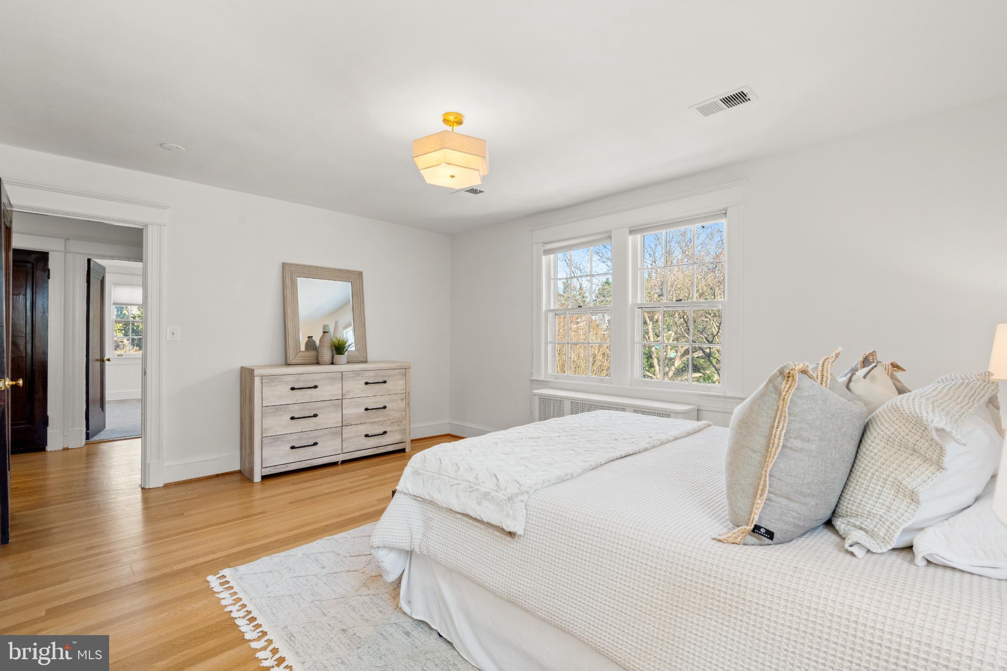 5826 NW NEVADA AVENUE NW