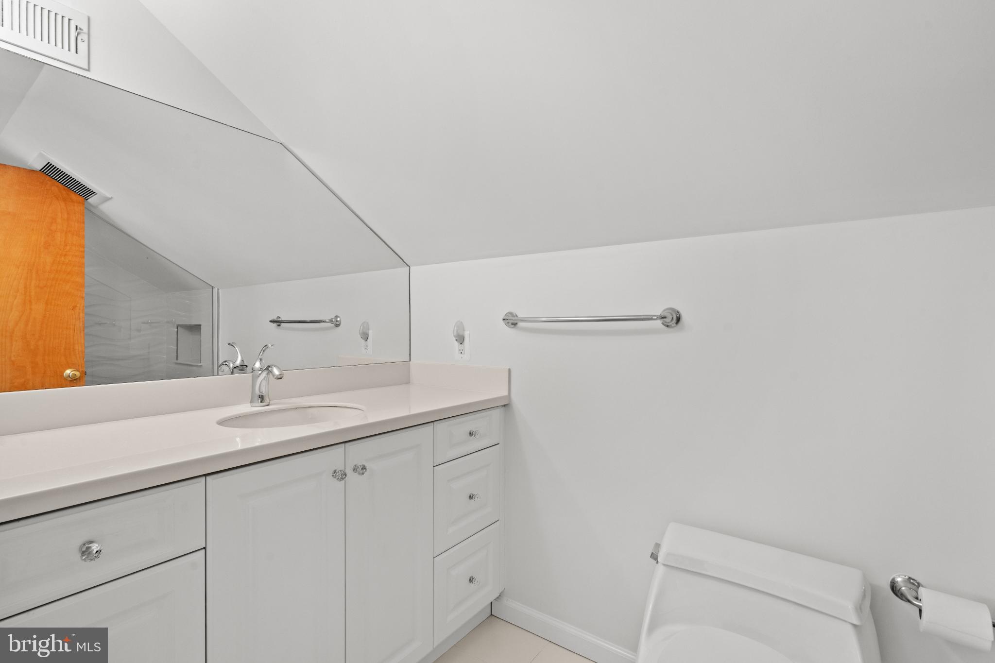 5826 NW NEVADA AVENUE NW