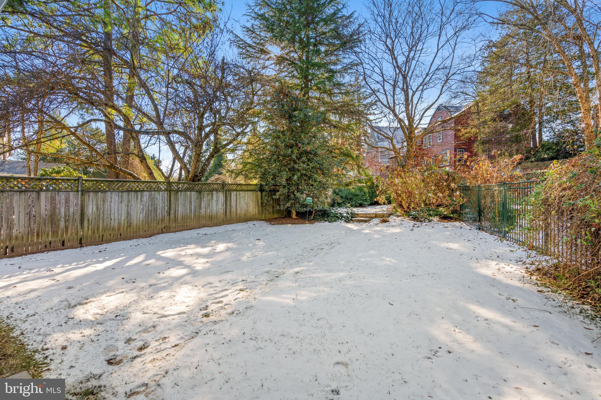 5826 NW NEVADA AVENUE NW