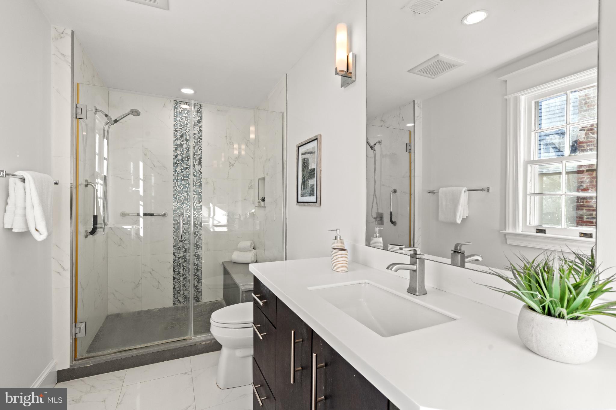 5826 NW NEVADA AVENUE NW