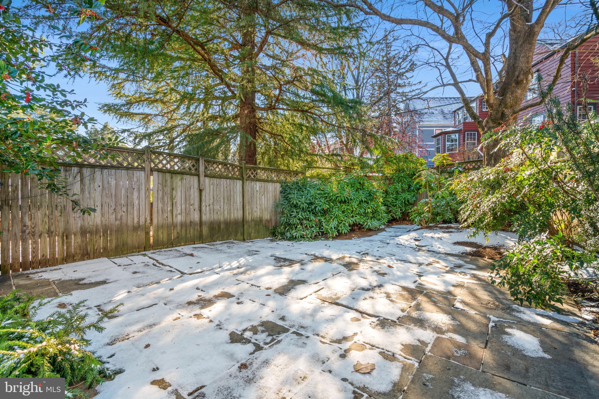 5826 NW NEVADA AVENUE NW