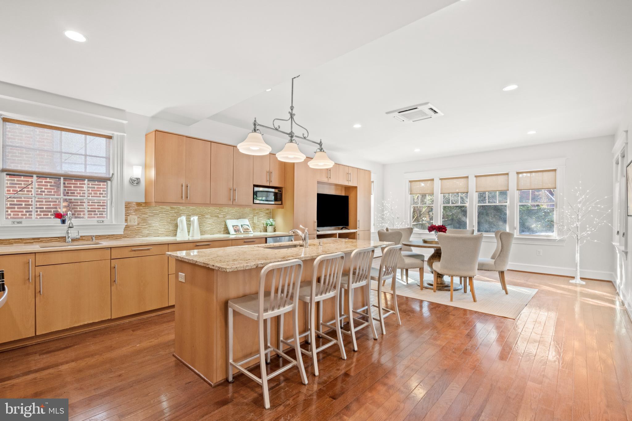 5826 NW NEVADA AVENUE NW