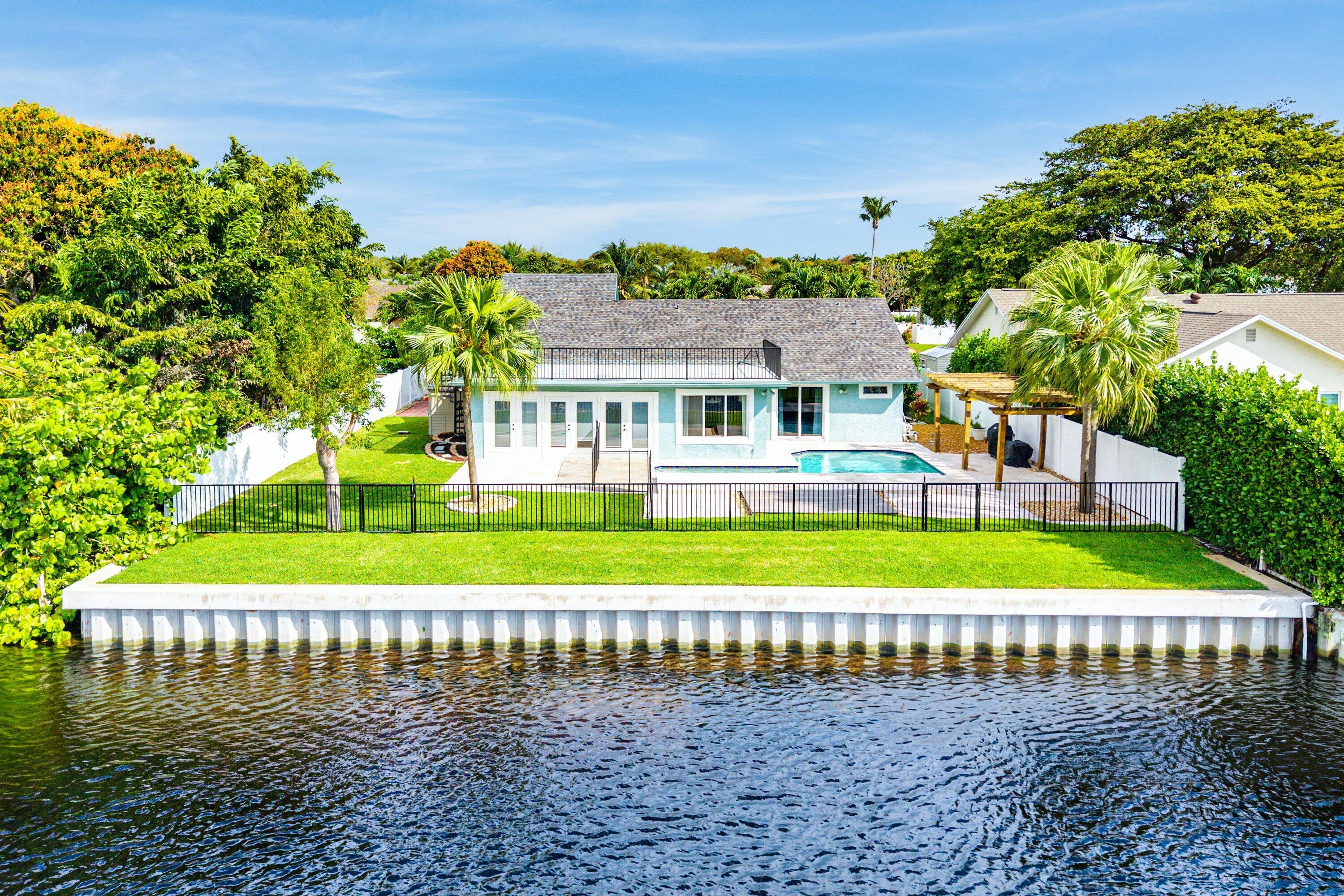 1508 Cormorant Road