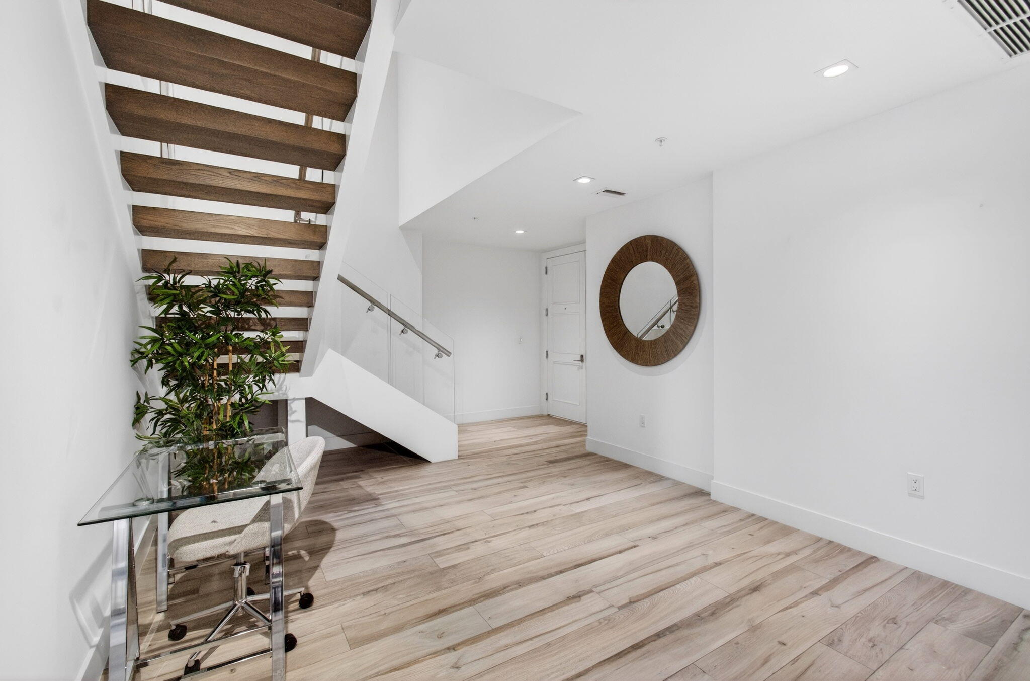 155 E Boca Raton Road Unit: Th3