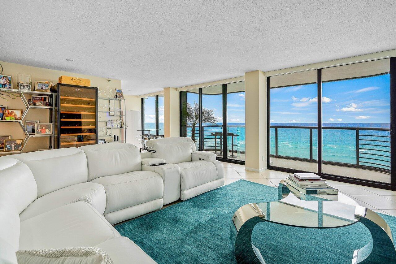250 S Ocean Boulevard 10c