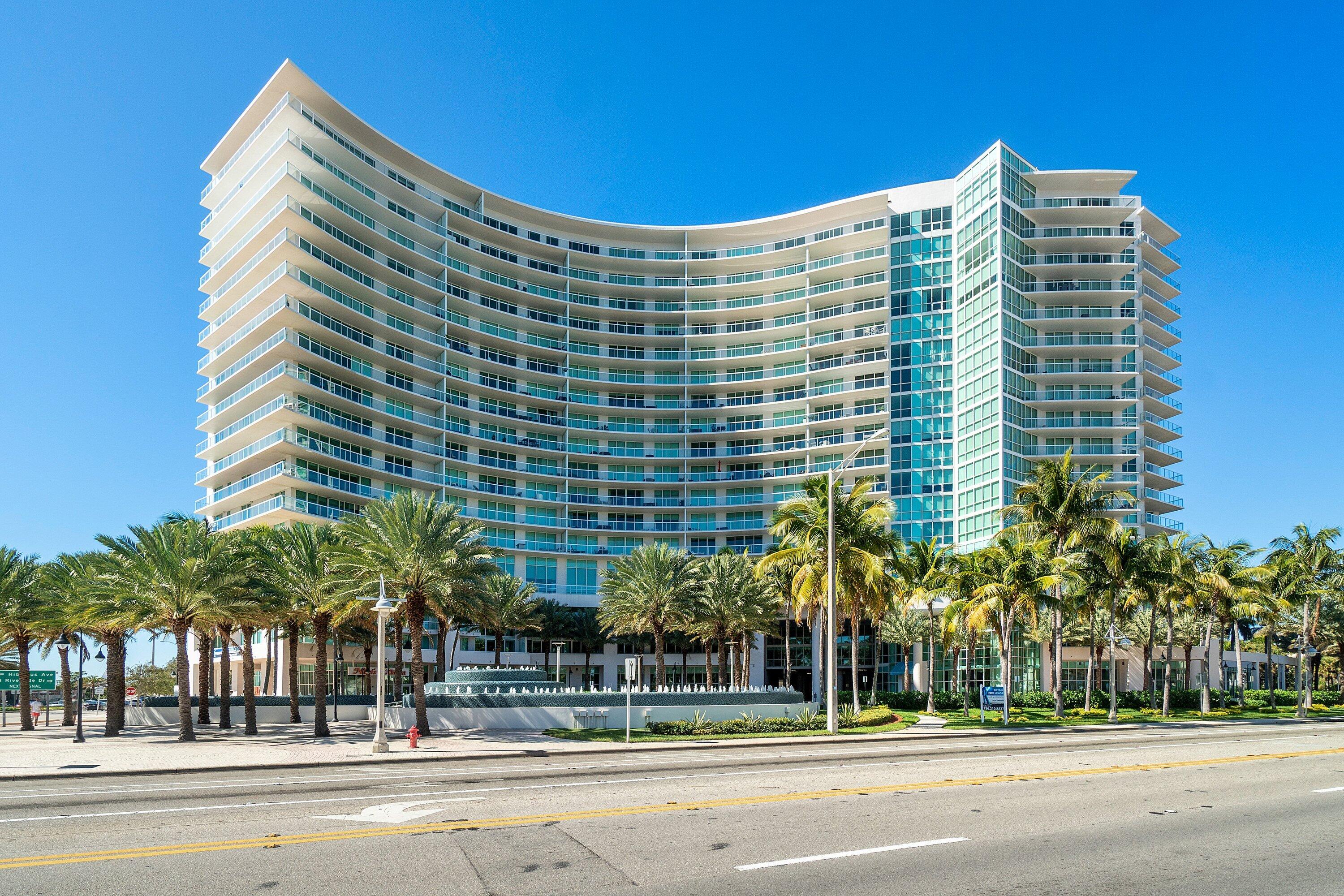 1 N Ocean Boulevard 806