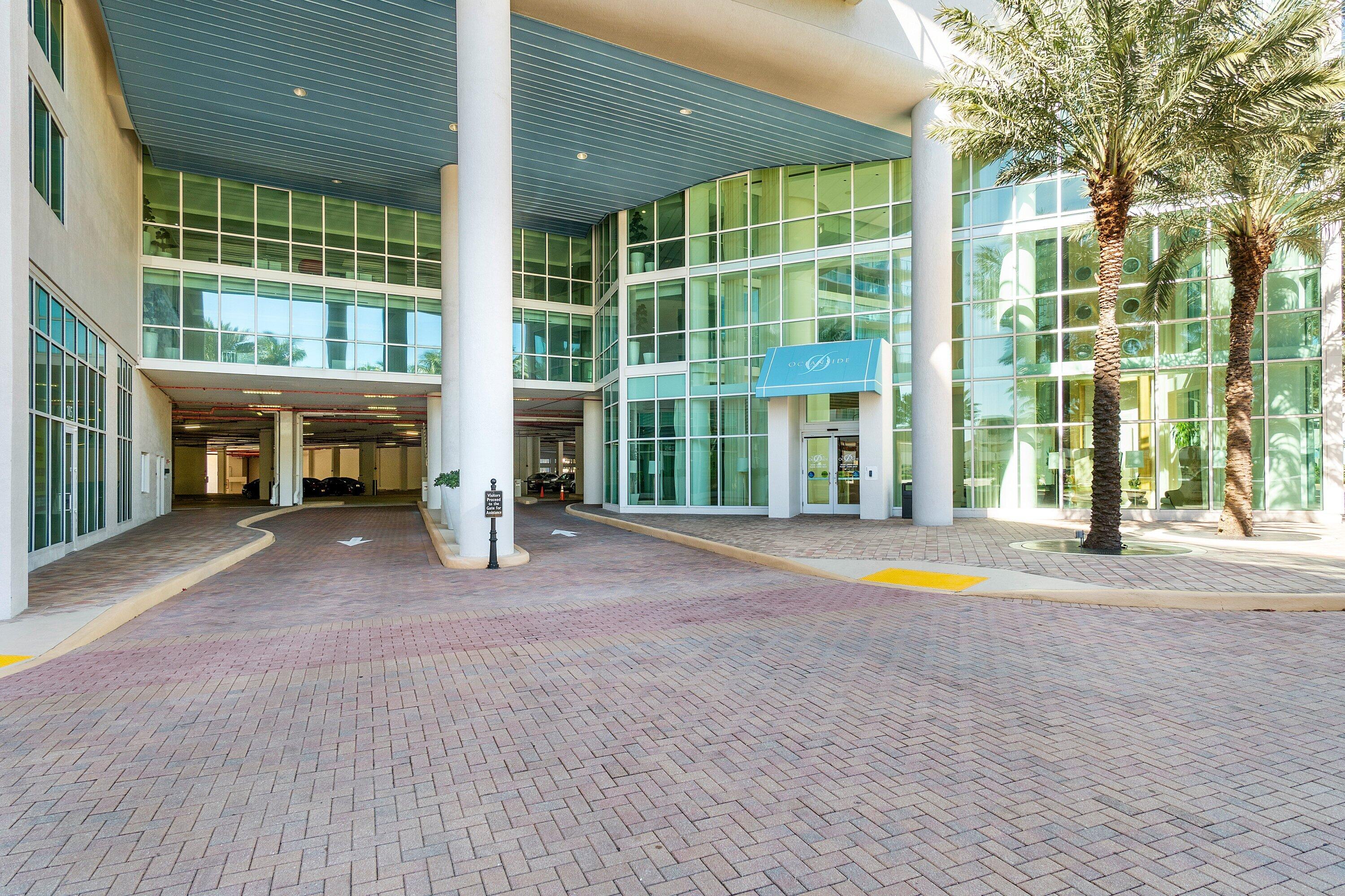 1 N Ocean Boulevard 806