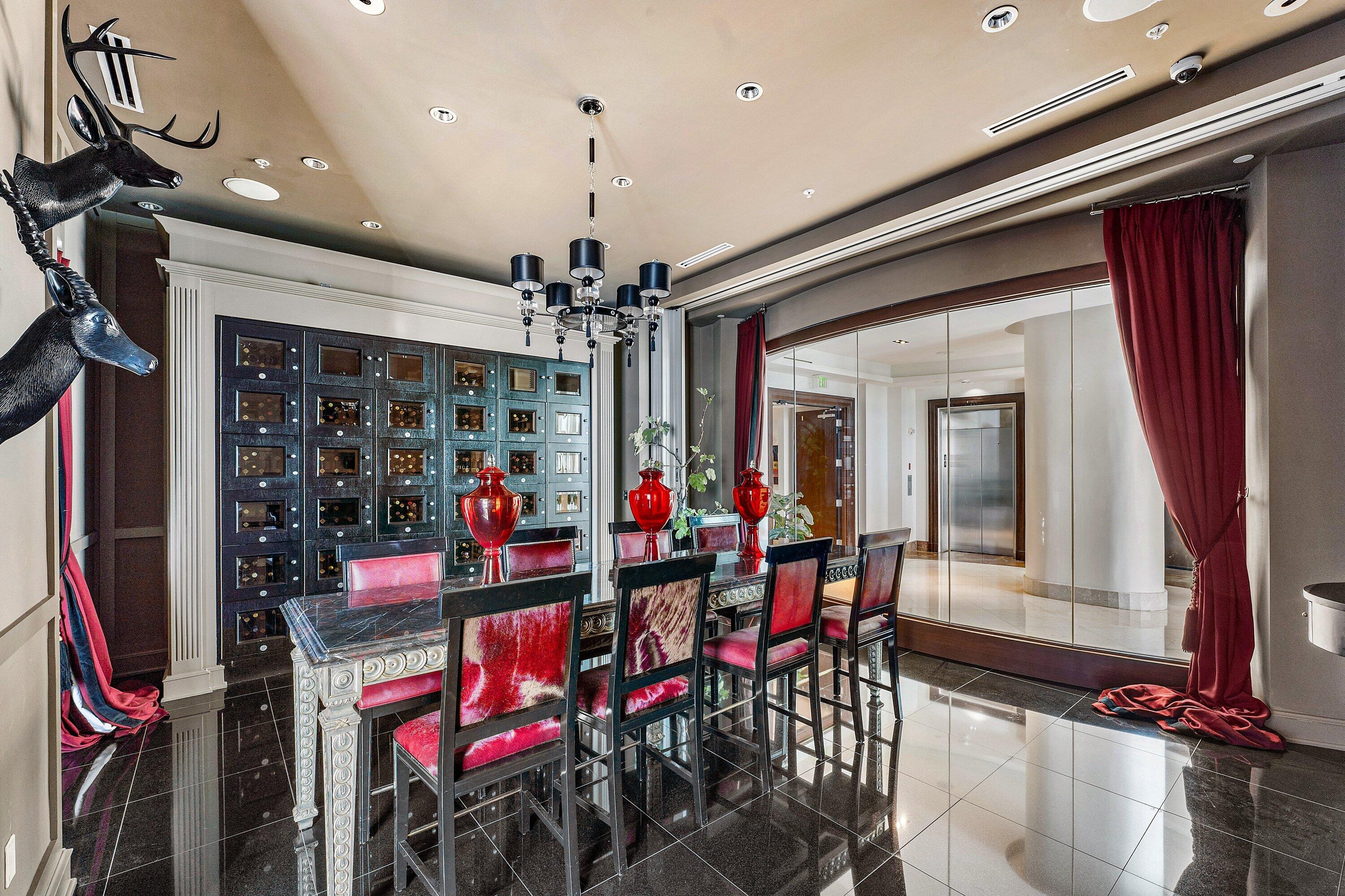 1 N Ocean Boulevard 806