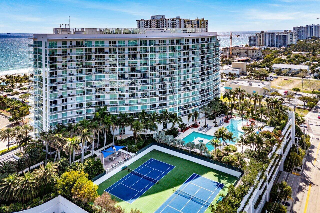 1 N Ocean Boulevard 806