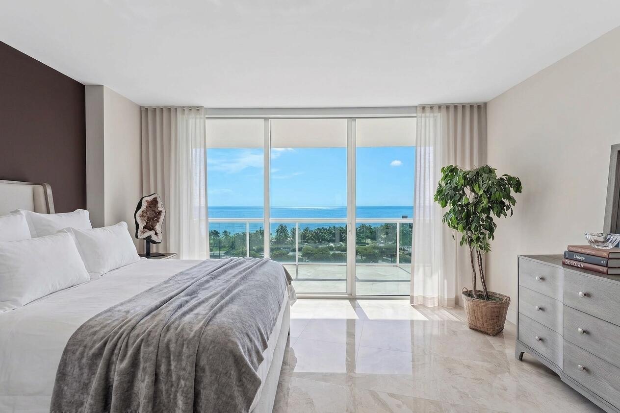 1 N Ocean Boulevard 806