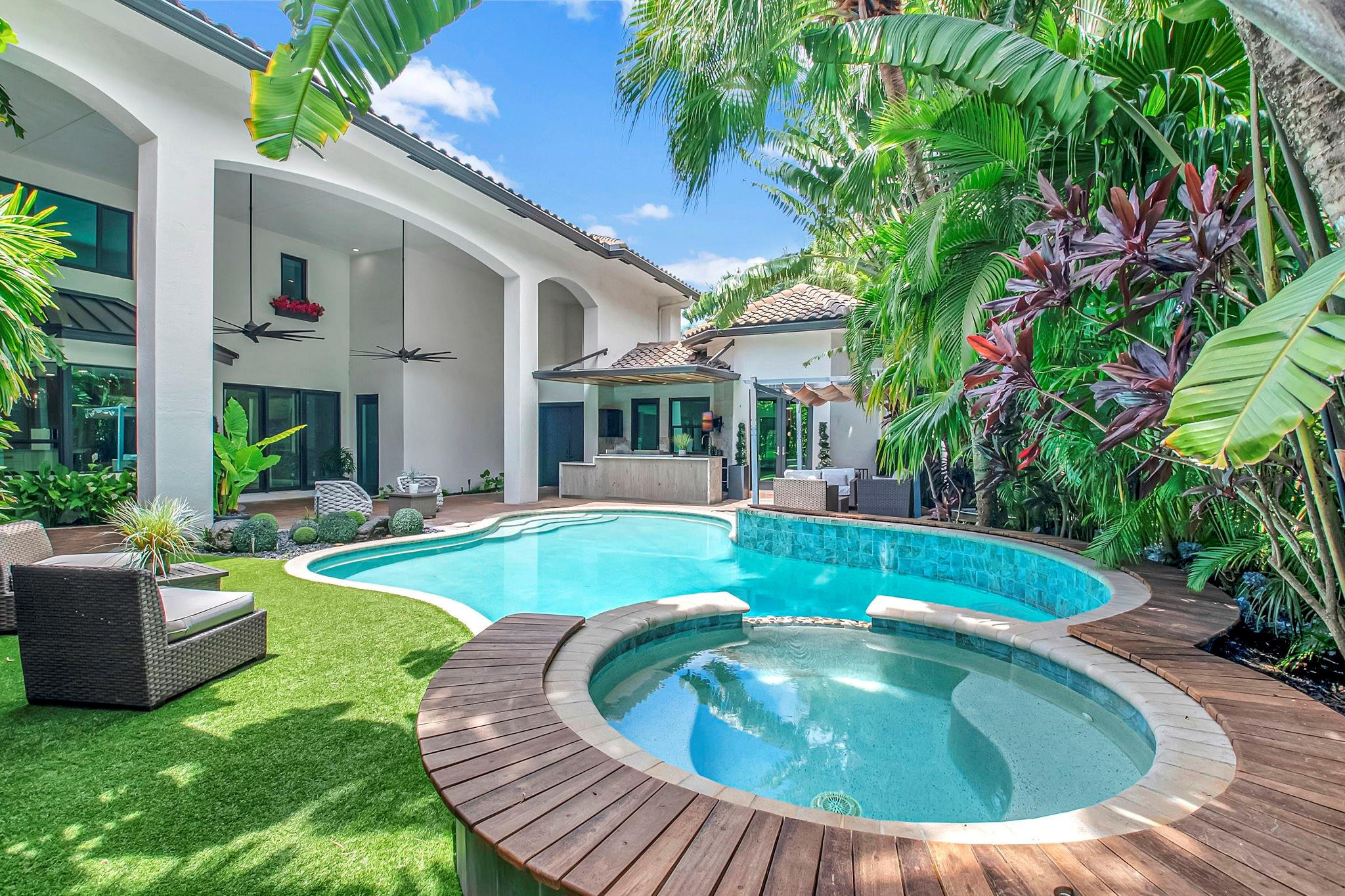 6415 NW 30th Avenue