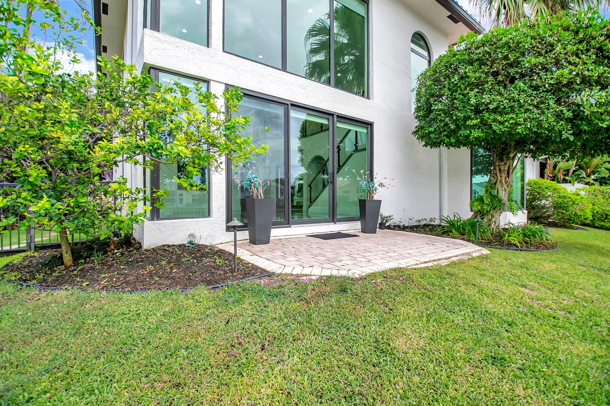 6415 NW 30th Avenue
