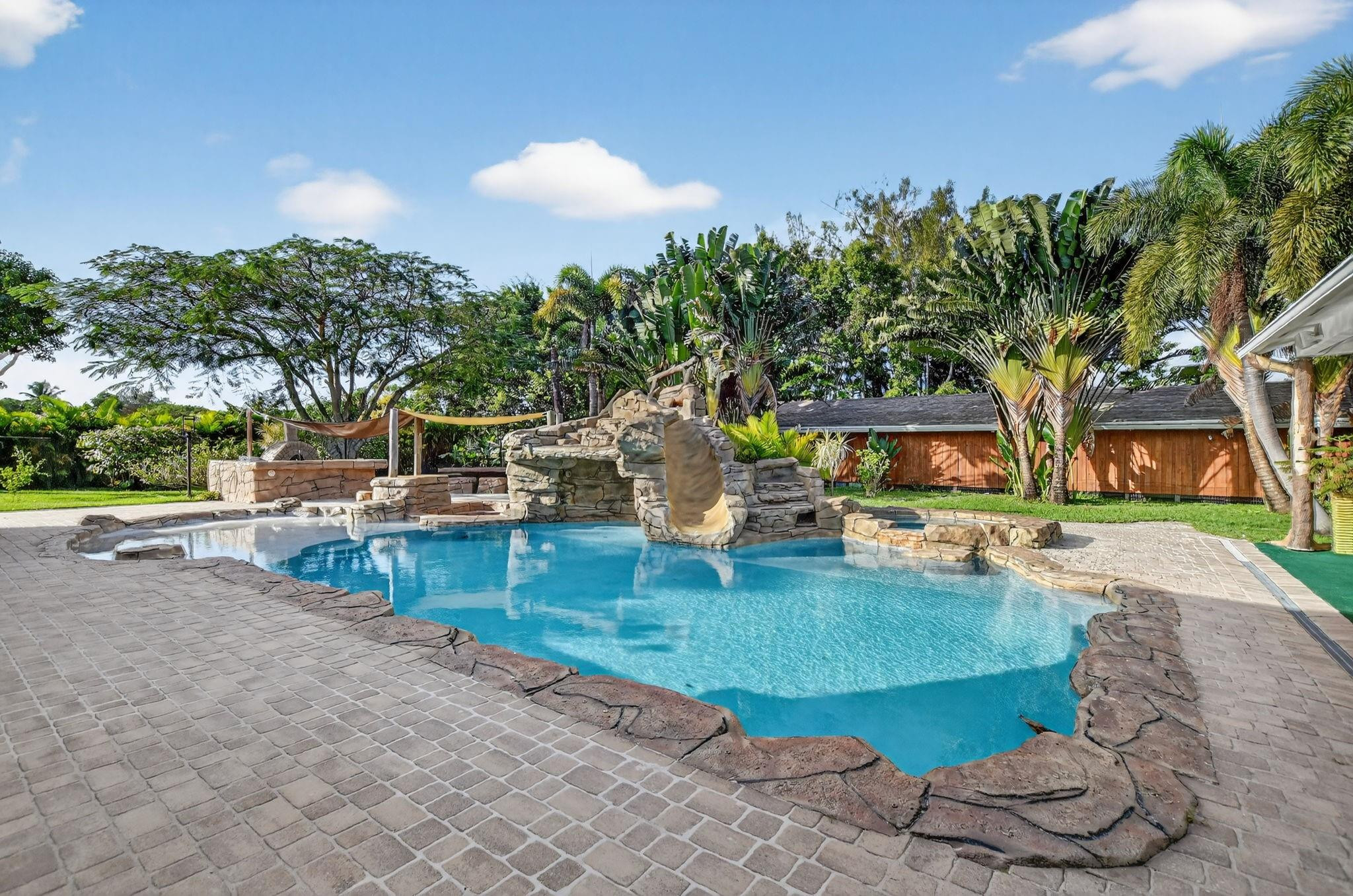 8233 Stagecoach Lane