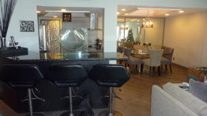 1000 Lowry Street 7g