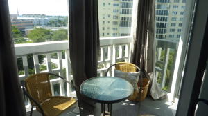 1000 Lowry Street 7g