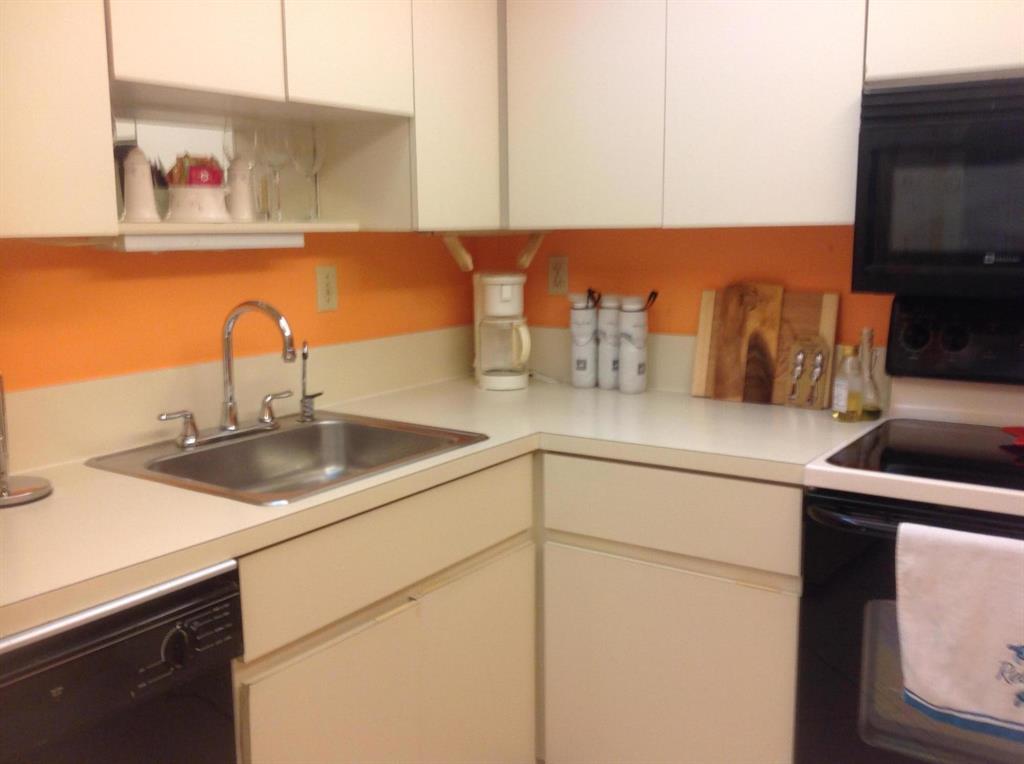 3221 S Ocean Boulevard 707