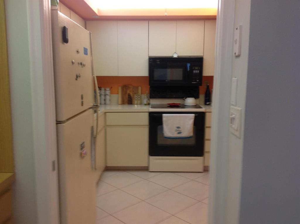 3221 S Ocean Boulevard 707