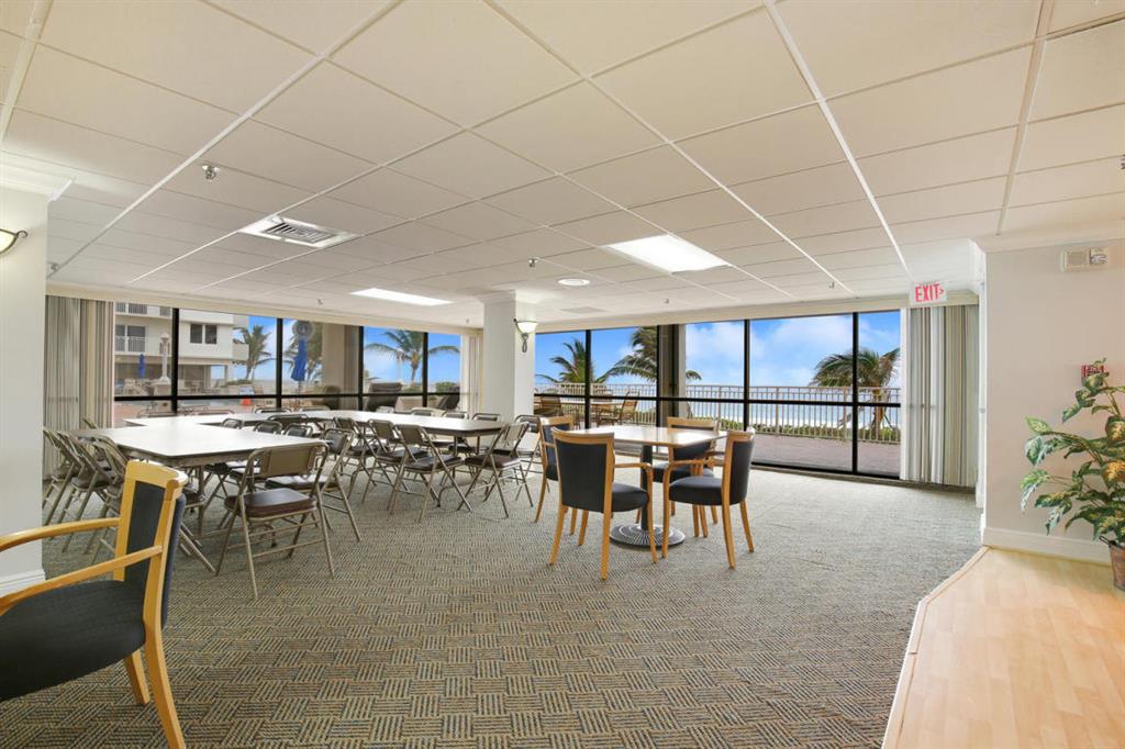 3221 S Ocean Boulevard 707